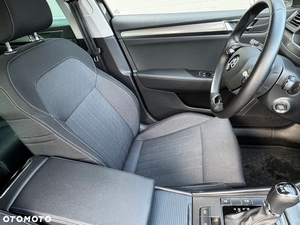 Skoda Superb 2.0 TDI SCR 4x4 Style DSG - 12