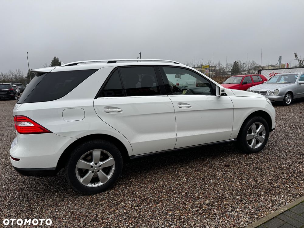 Mercedes-Benz ML 350 4MATIC (BlueEFFICIENCY) 7G-TRONIC - 14