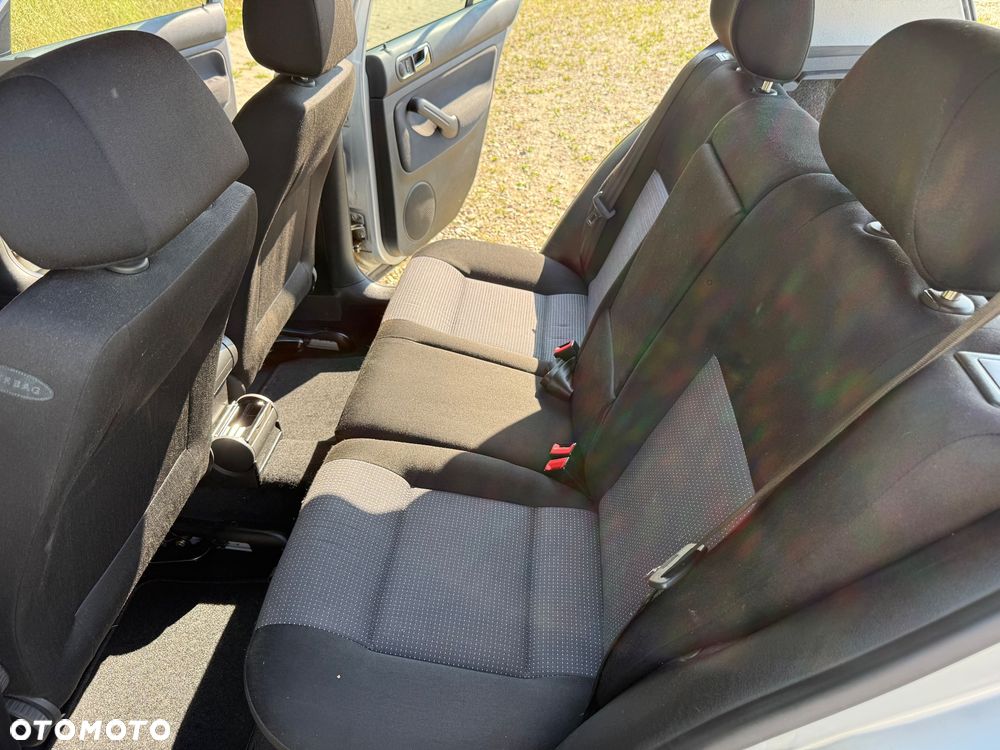 Volkswagen Golf 1.6 Automatik Edition - 12