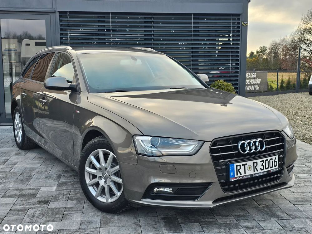 Audi A4 Avant 2.0 TDI DPF multitronic S line Sportpaket - 2
