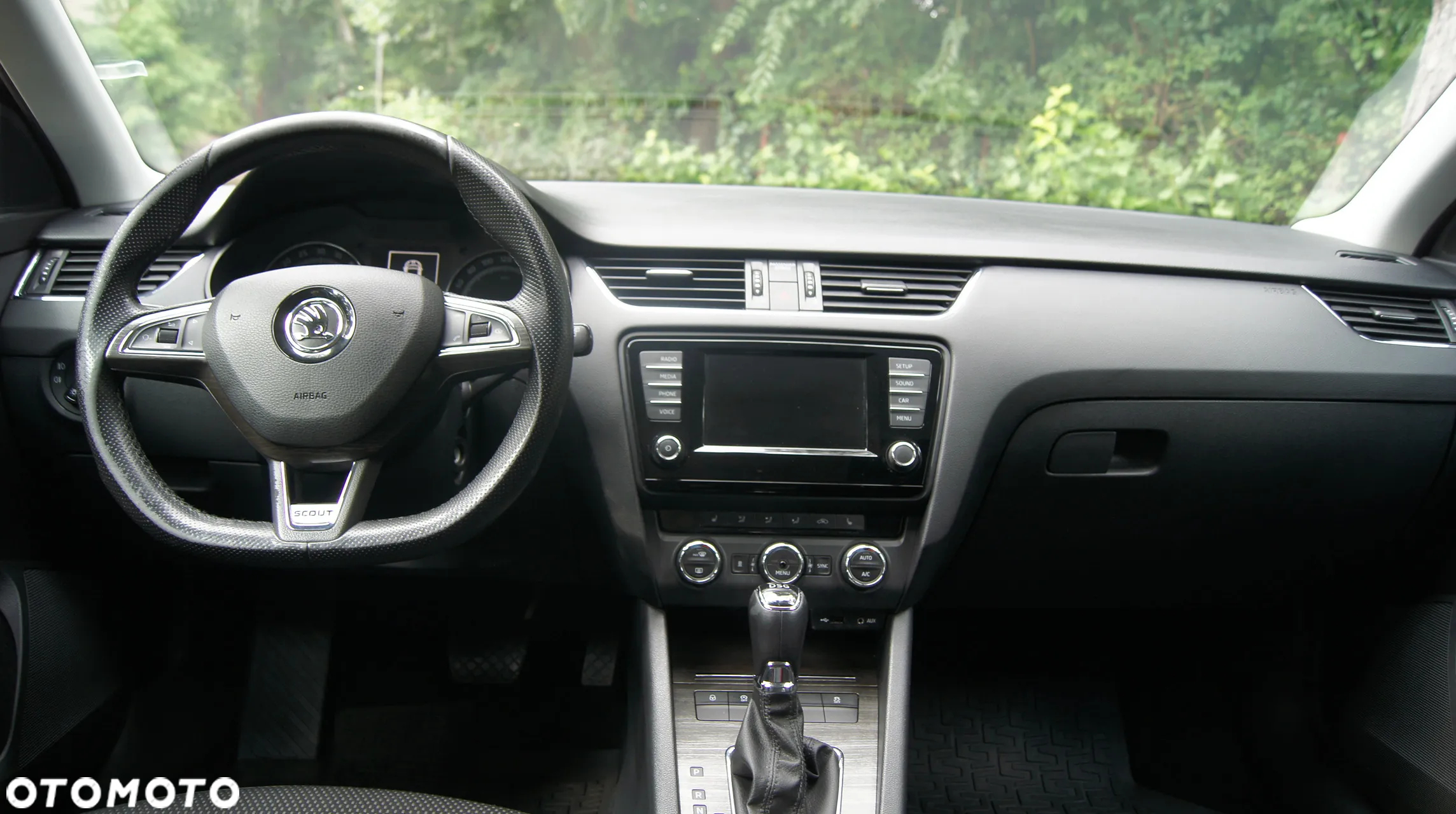 Skoda Octavia Combi 2.0 TDI 4x4 DSG Scout - 14