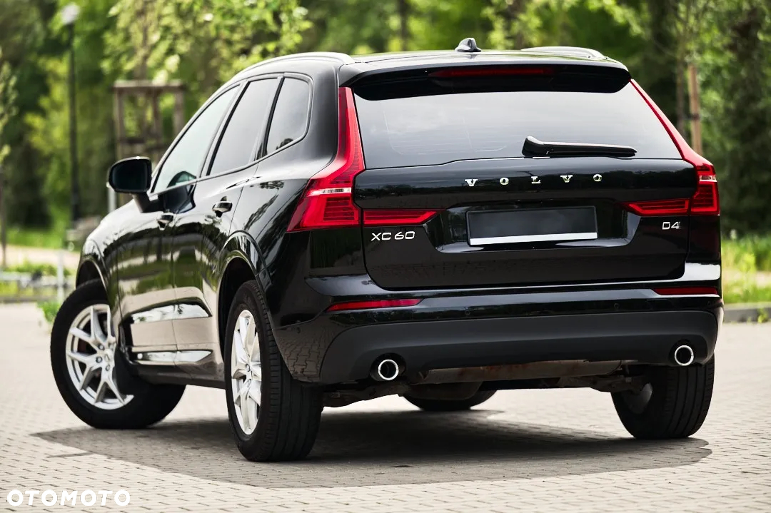 Volvo XC 60 D4 Momentum Pro - 2