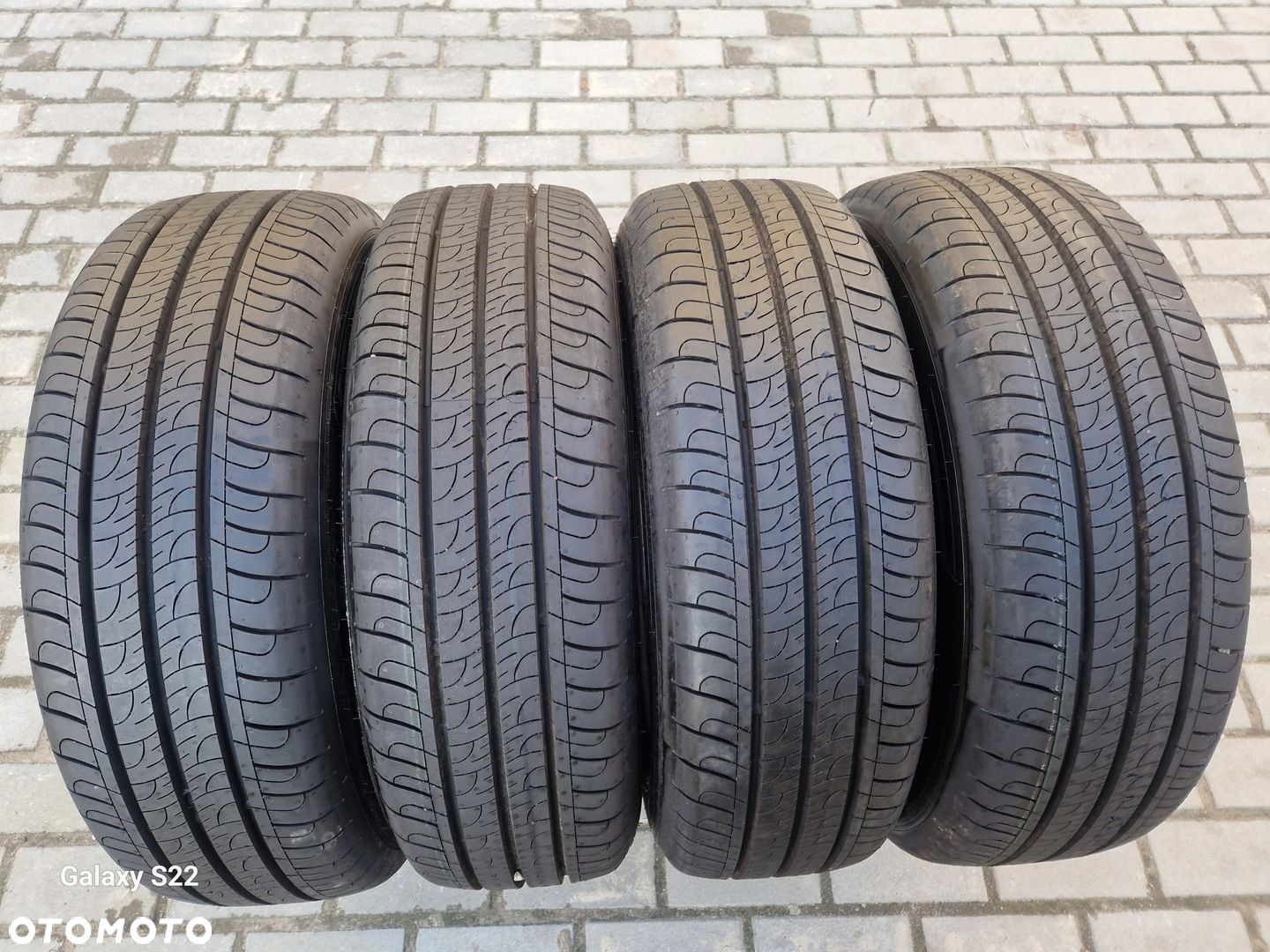 195/65/16c 195/65r16c 195/65r16 c Goodyear EfficientGrip Cargo 100 - 1