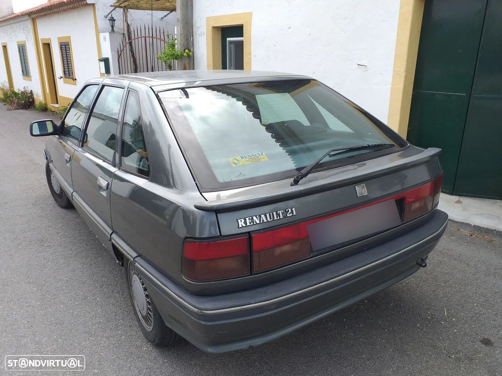 Renault 21 - 4