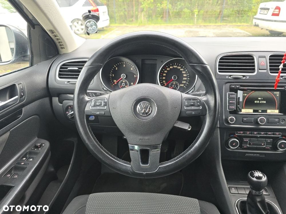 Volkswagen Golf 1.6 TDI Highline - 17