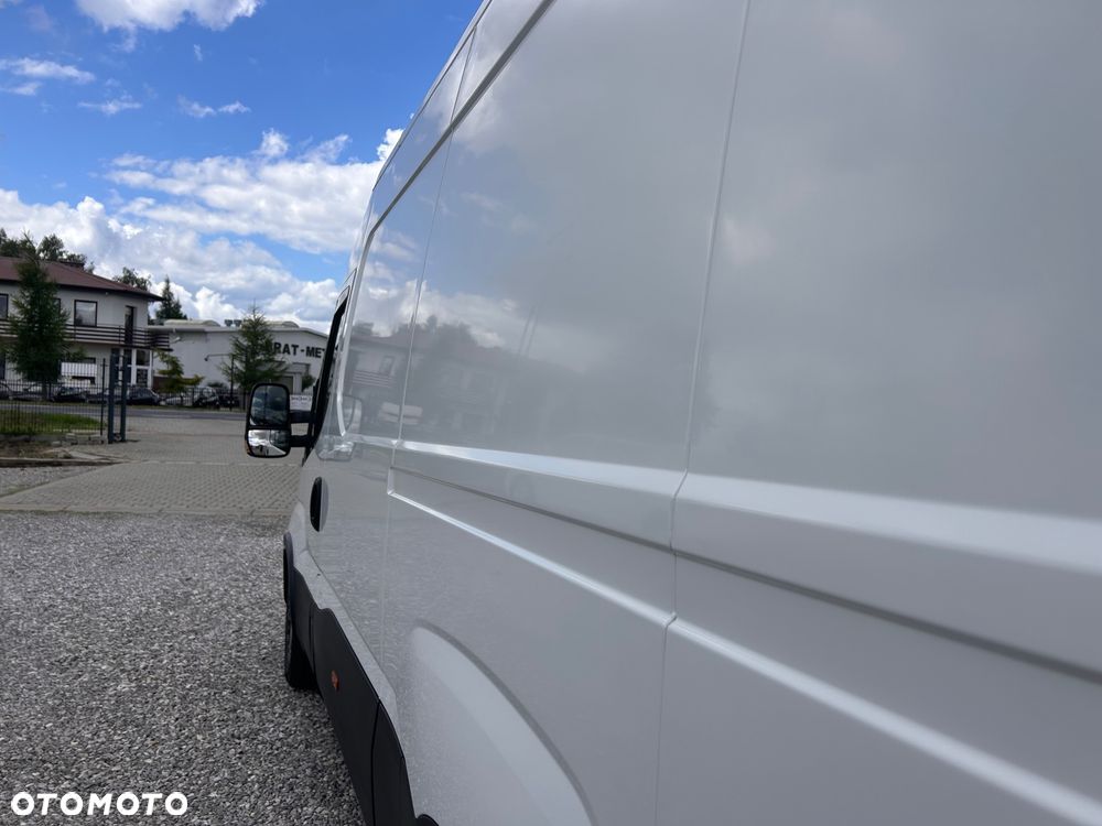 Iveco Daily - 28