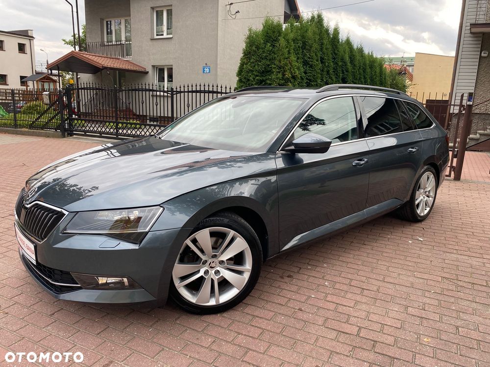 Skoda Superb 2.0 TDI Ambition - 17