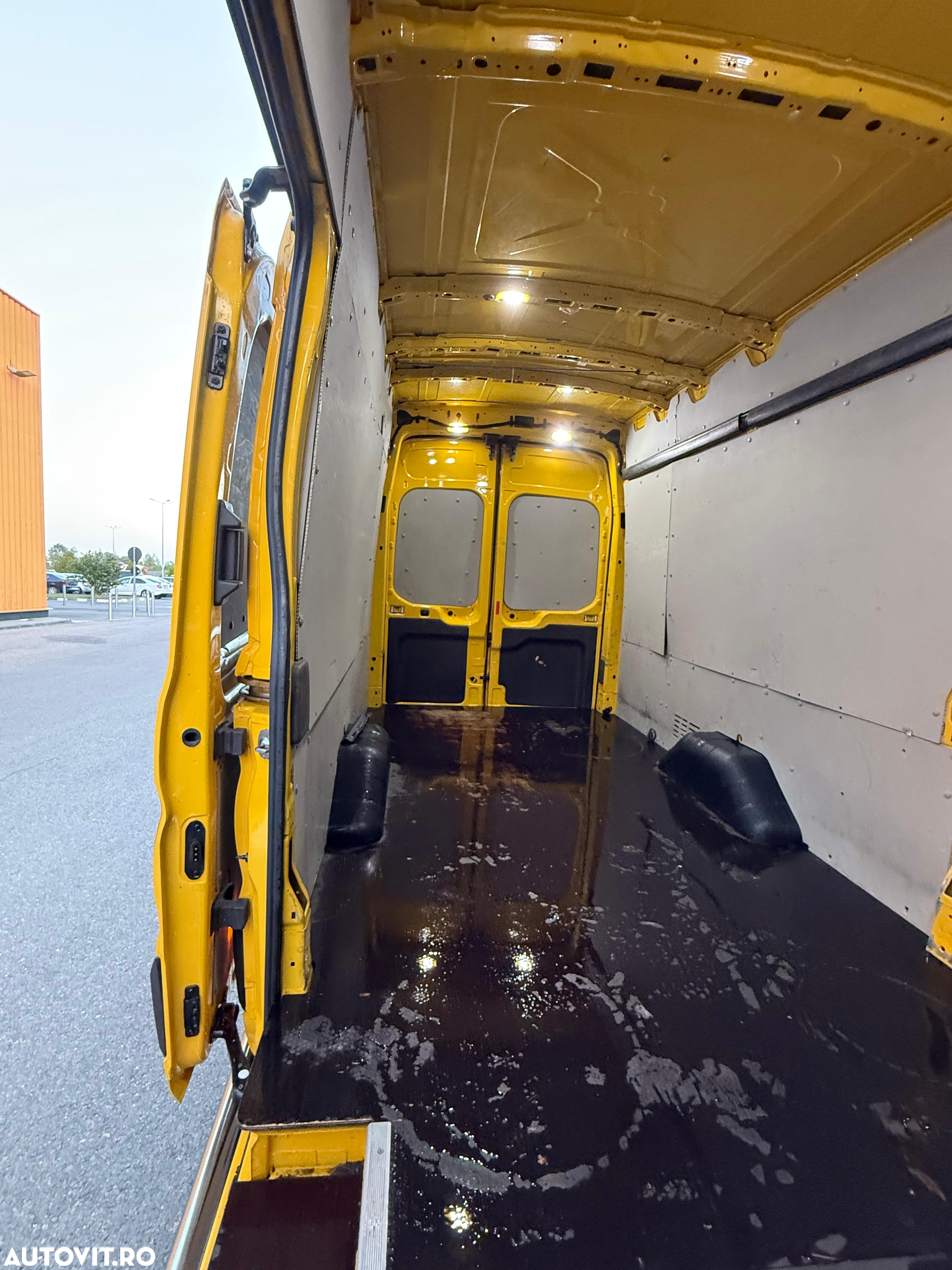 Ford Transit - 10