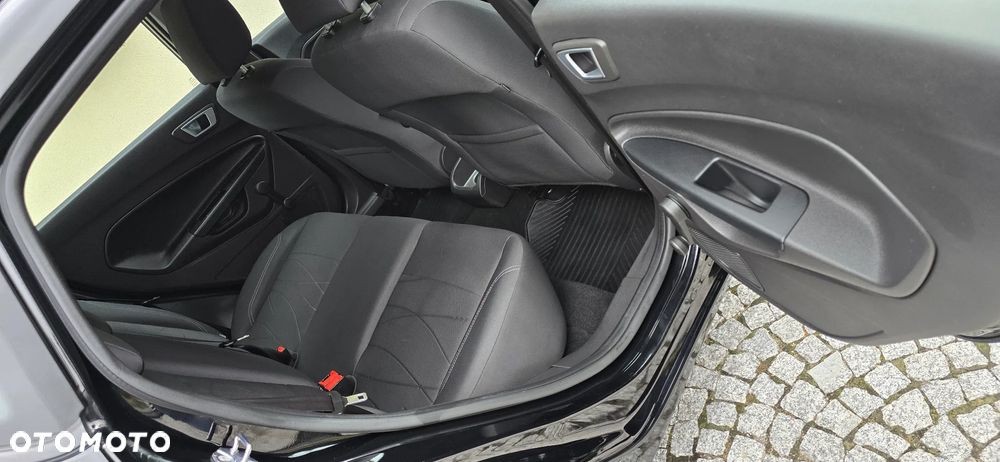 Ford Fiesta 1.0 EcoBoost Titanium - 17