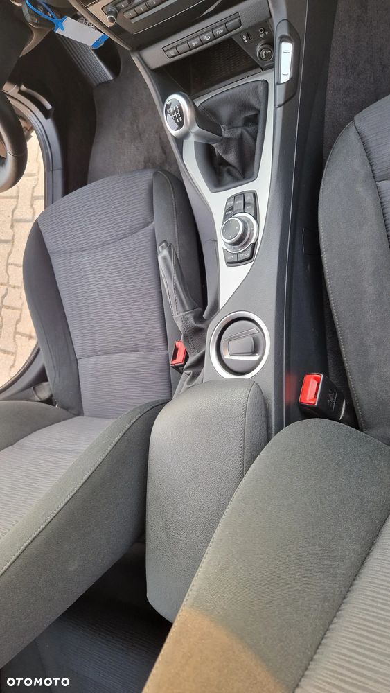 BMW X1 xDrive18d xLine - 21