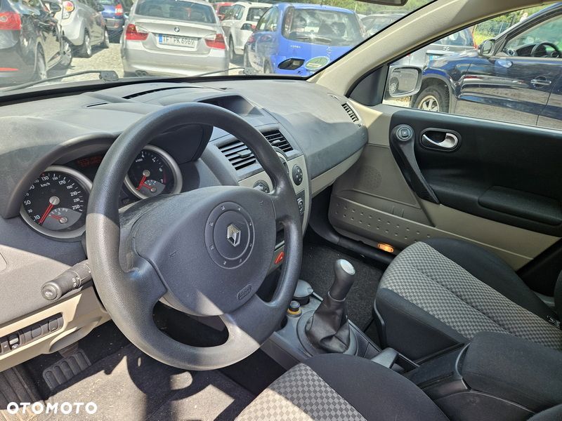Renault Megane 1.6 16V Alize - 13