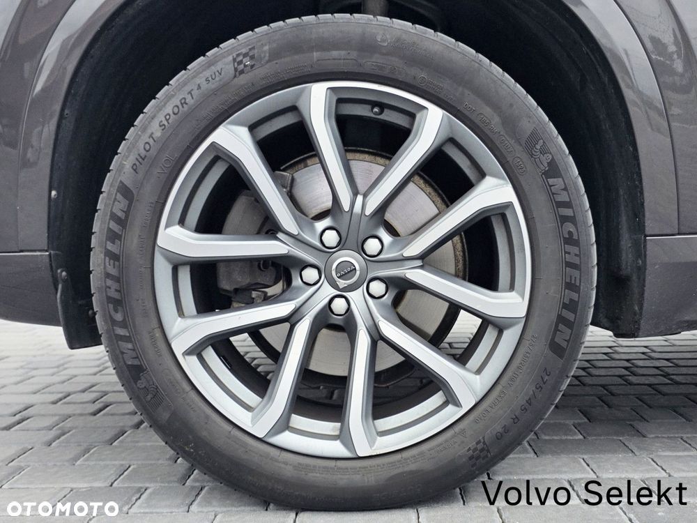 Volvo XC 90 - 40