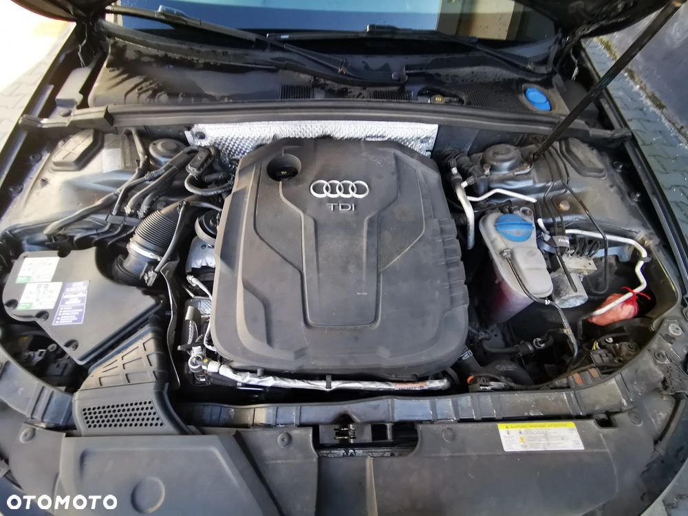 Audi A4 Avant 2.0 TDI DPF clean diesel S line Sportpaket - 16