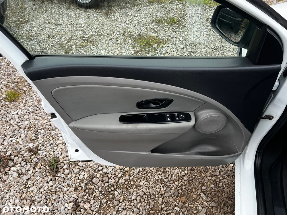 Renault Megane 1.6 16V 110 Dynamique - 22