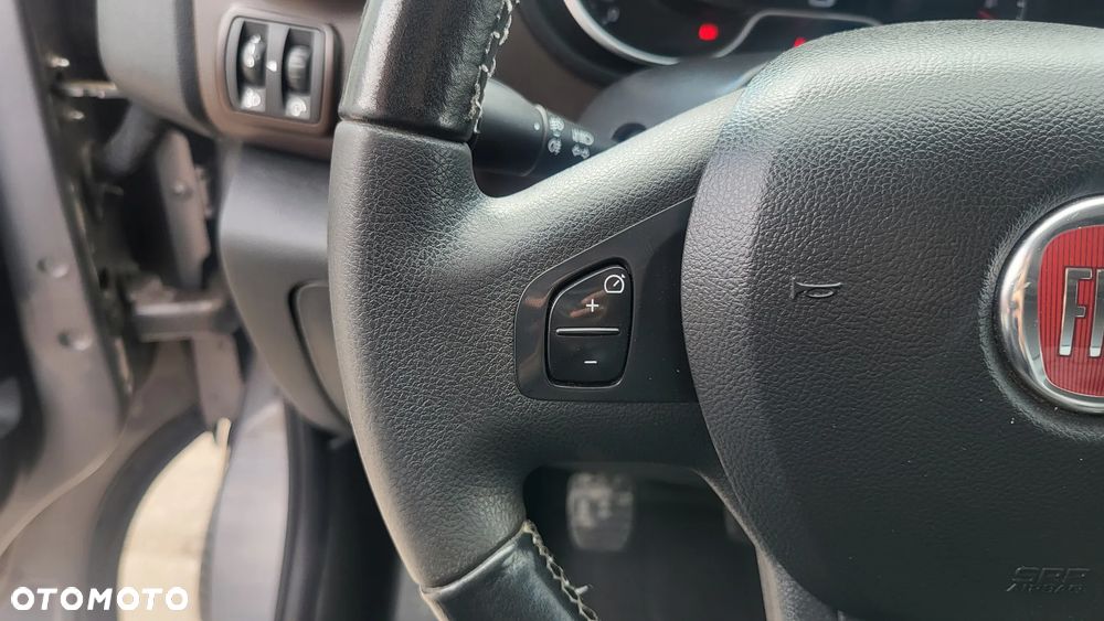 Renault Trafic - 12