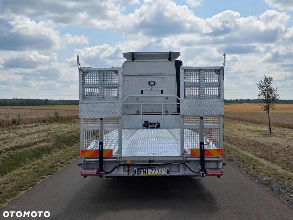 Mercedes-Benz Actros - 4