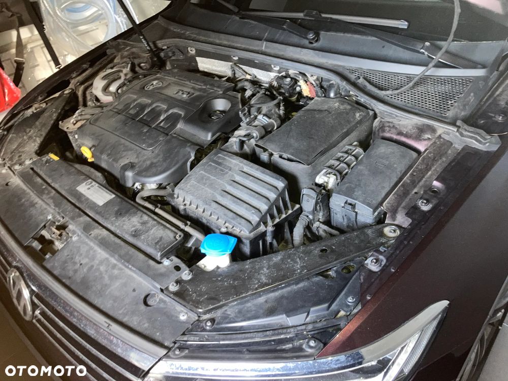Volkswagen Passat Variant 2.0 TDI BMT Highline DSG - 10
