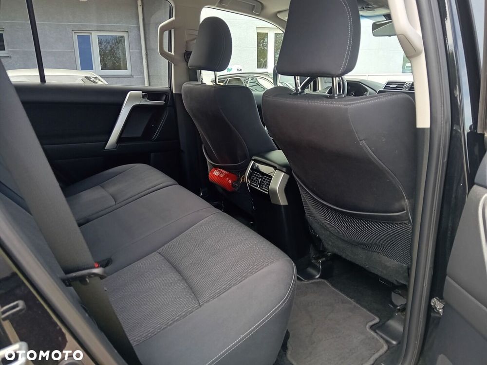 Toyota Land Cruiser LC 2.8 D-4D Prestige - 7