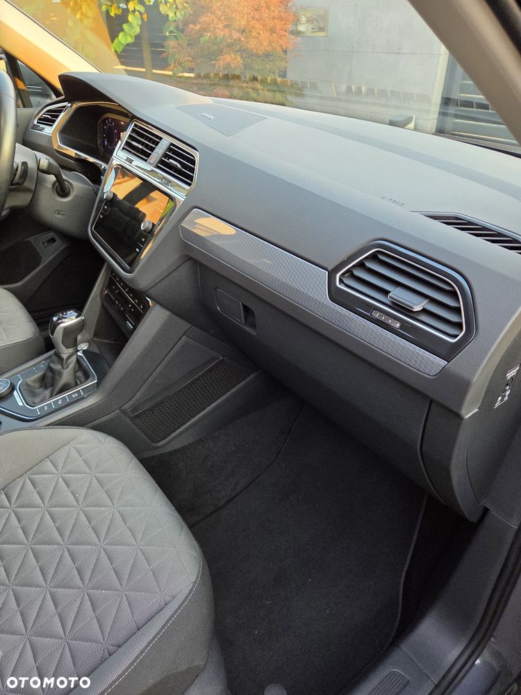 Volkswagen Tiguan - 13
