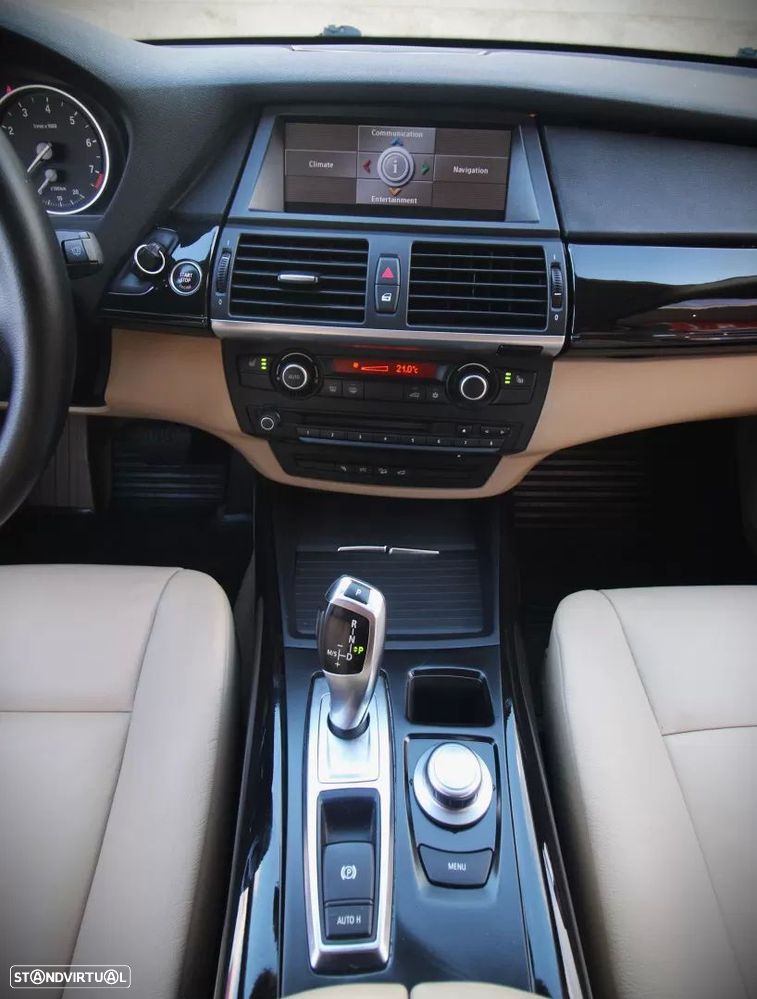 BMW X5 30 i xDrive - 18