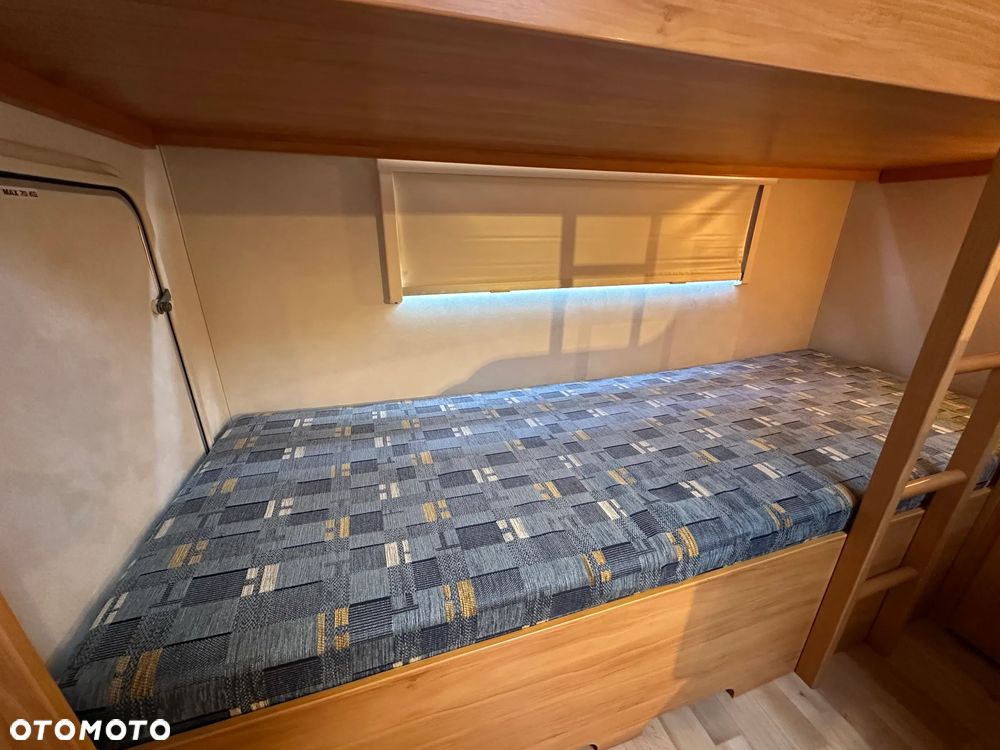 Adria ADORA 542 TK z przedsionkiem Isabella i łóżkami piętrowymi. - 10