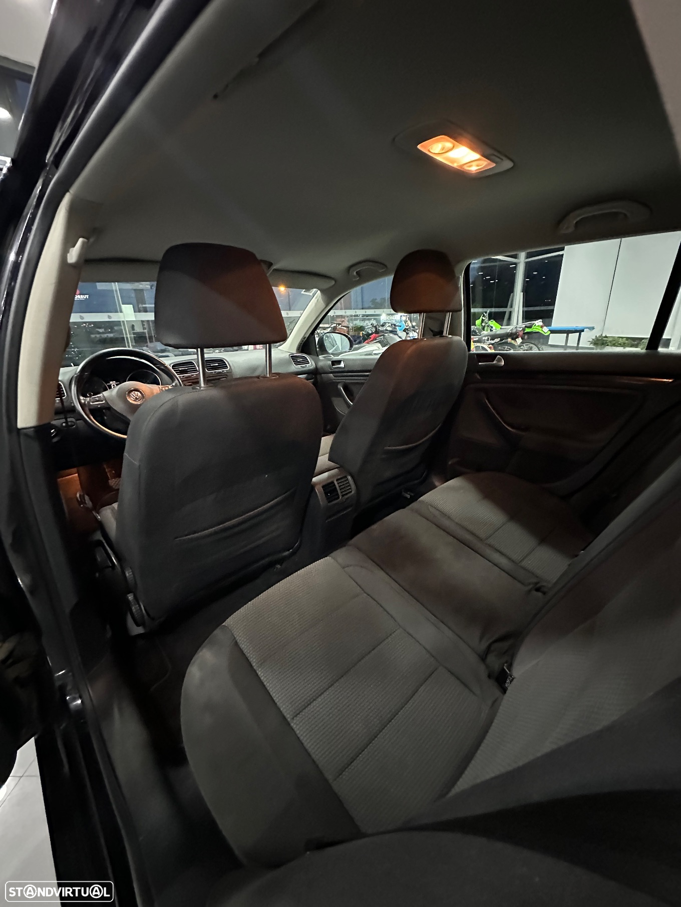 VW Golf Variant 1.6 TDi Highline - 17