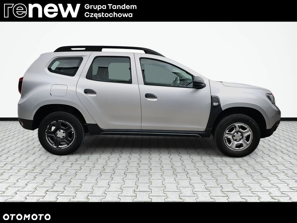 Dacia Duster 1.6 SCe Essential - 4