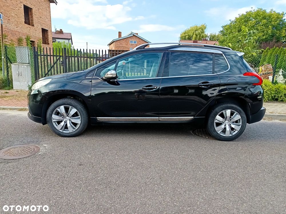 Peugeot 2008 1.6 e-HDi Allure S&S - 3