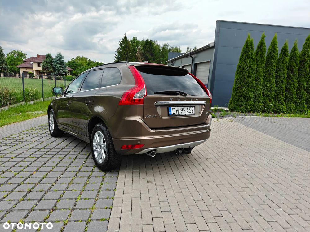 Volvo XC 60 D3 Drive-E Momentum - 9