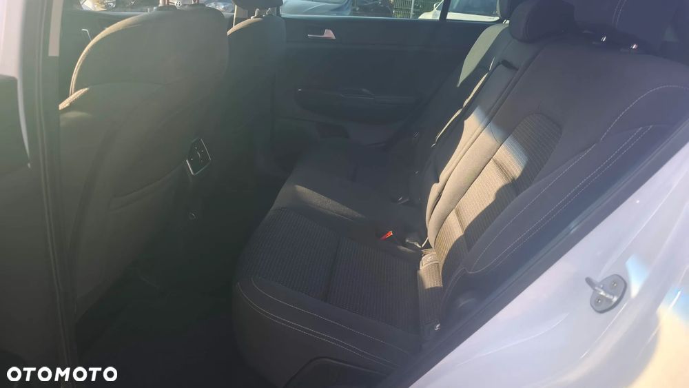 Kia Sportage 1.6 GDI L 2WD - 17