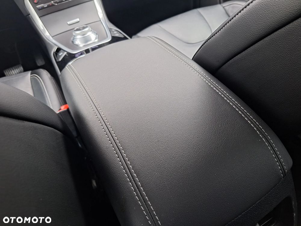 Ford S-Max 2.0 EcoBlue Titanium - 34