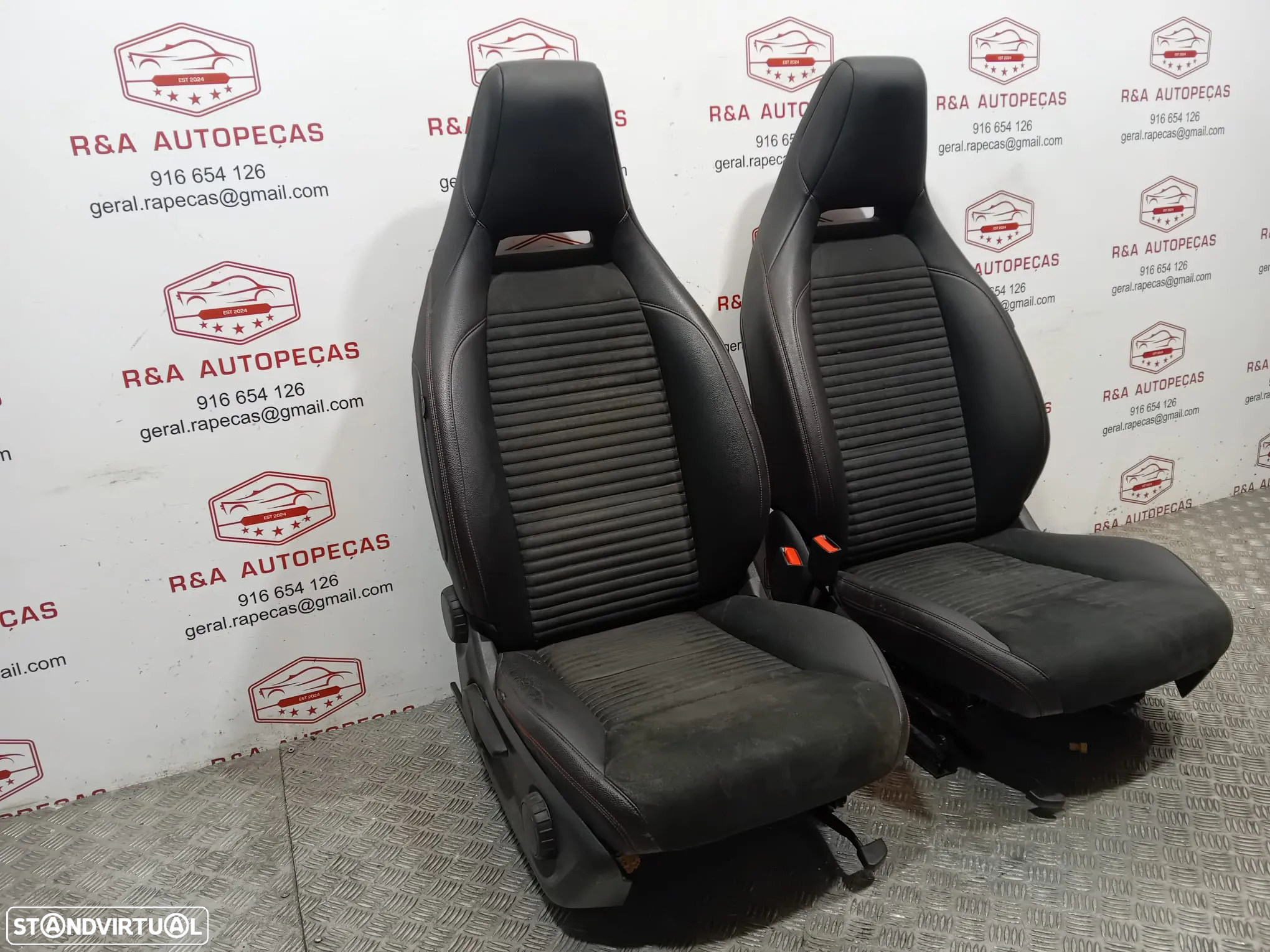 Conjunto de Bancos Mercedes Classe A W176 AMG Original - 13