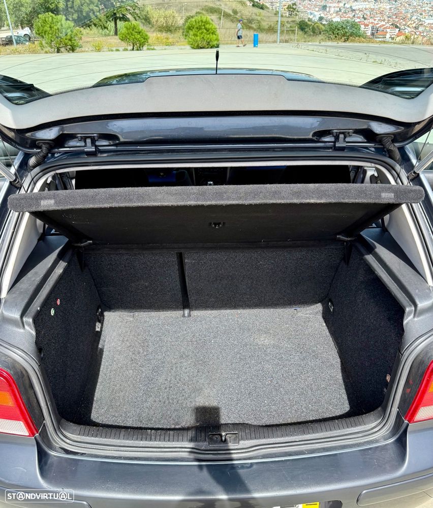 VW Golf 1.9 TDi Highline - 12