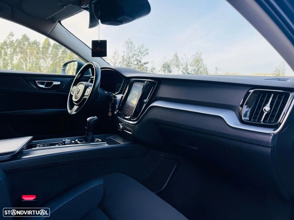 Volvo V60 2.0 D3 Inscription - 41