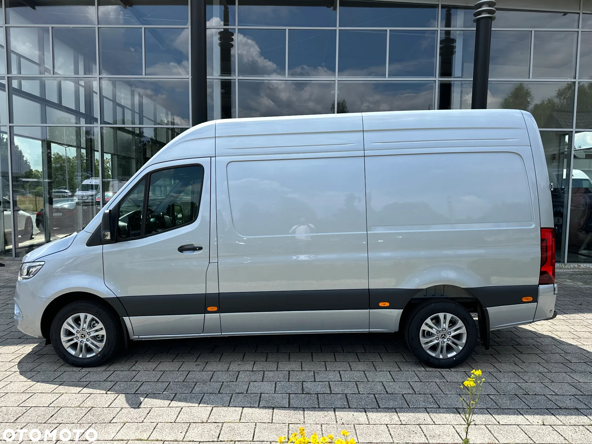 Mercedes-Benz Sprinter - 9