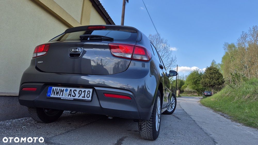 Kia Rio 1.2 Dream Team Edition - 3