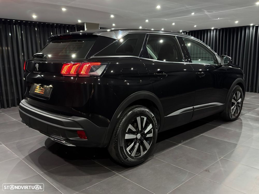 Peugeot 3008 1.2 PureTech Allure EAT8 - 8