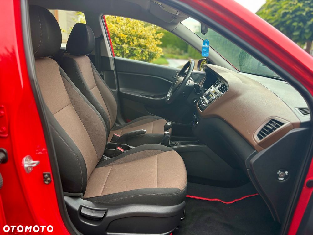 Hyundai i20 1.2 Select - 12