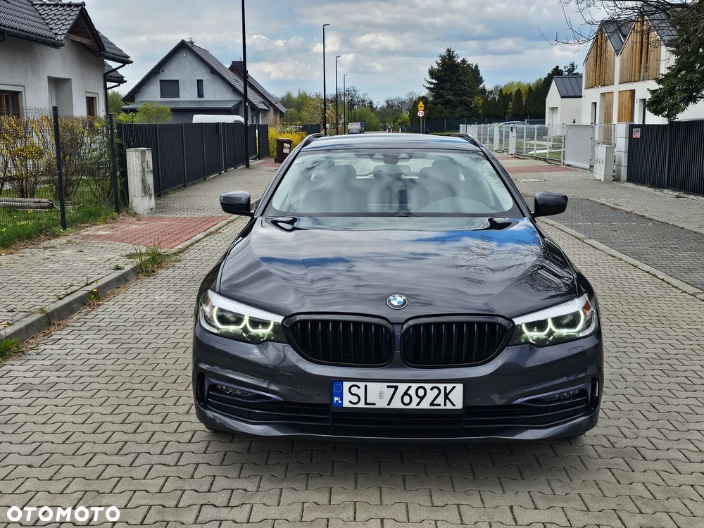 BMW Seria 5 530i Sport Line - 2