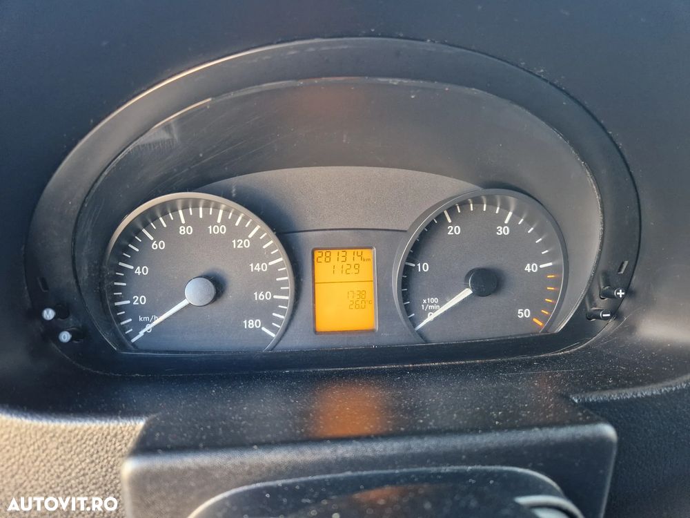 Mercedes-Benz Sprinter - 7