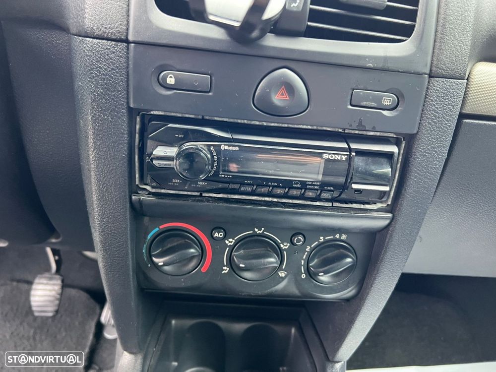 Renault Clio 1.5 dCi - 22