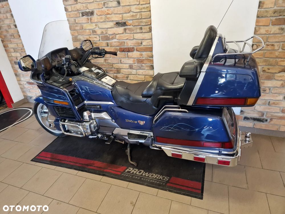 Honda GL - 6