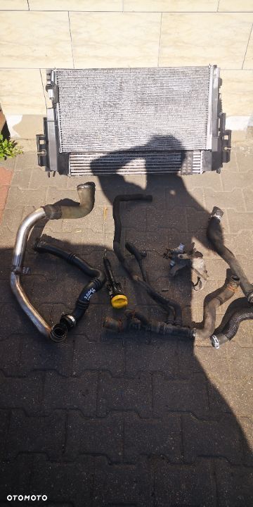 PRZEWÓD WĄŻ WODY CHŁODNICY RENAULT LAGUNA III 2.0 DCI 215010012N