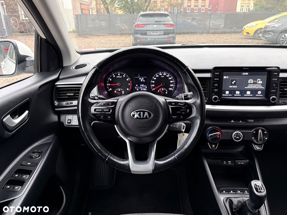 Kia Stonic - 19