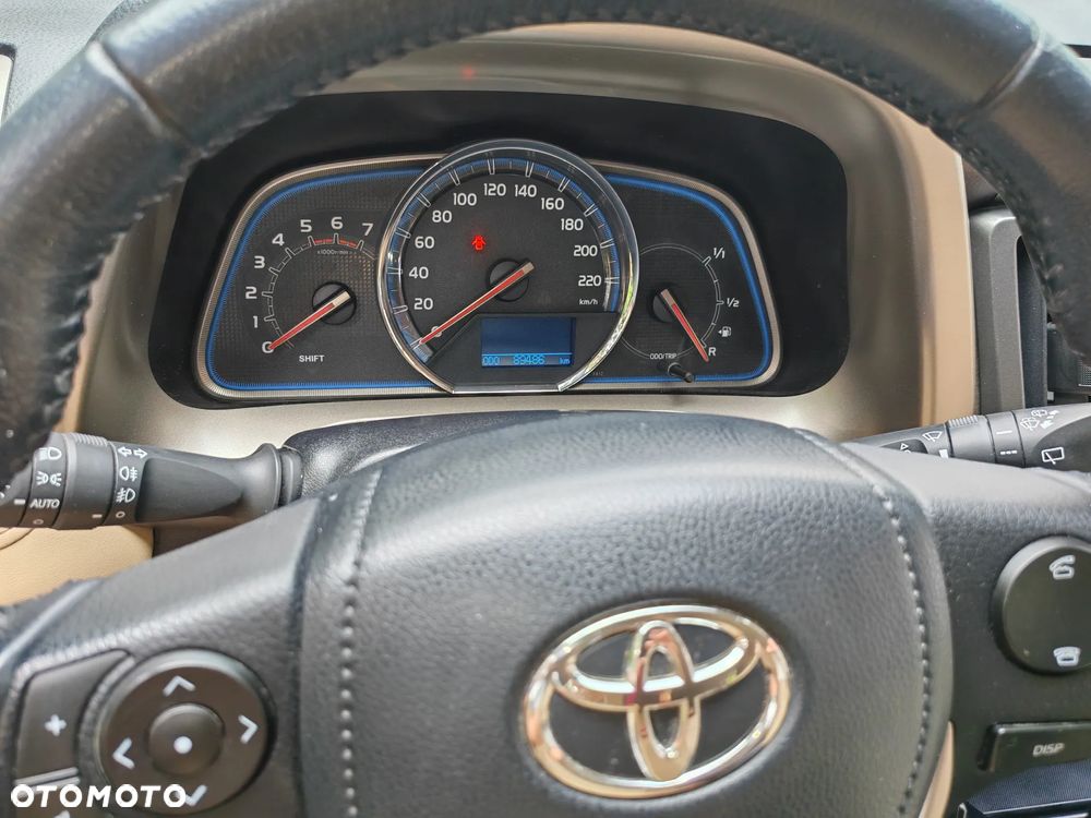 Toyota RAV4 - 9