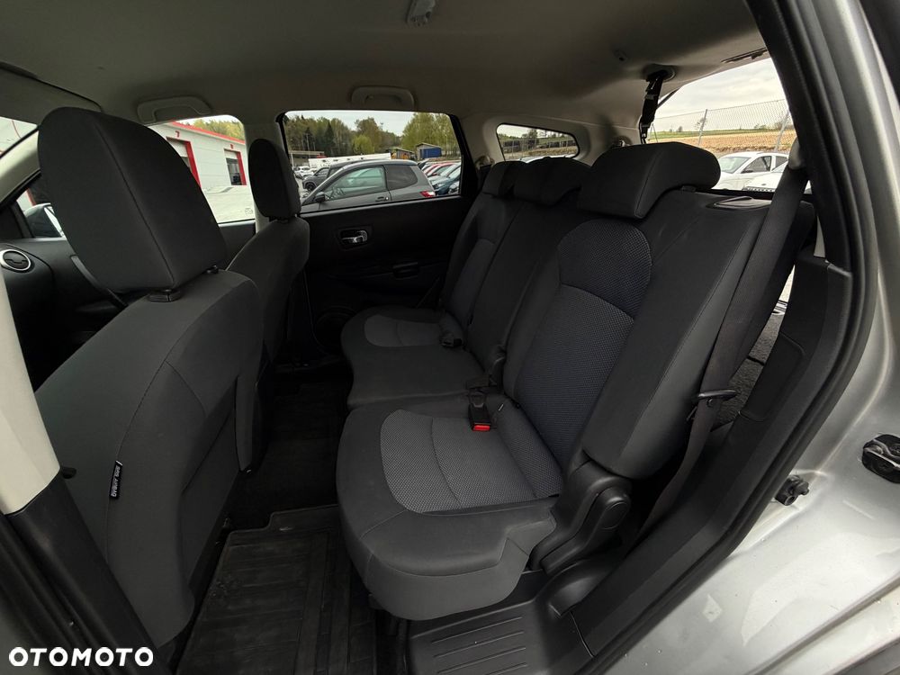 Nissan Qashqai+2 - 12