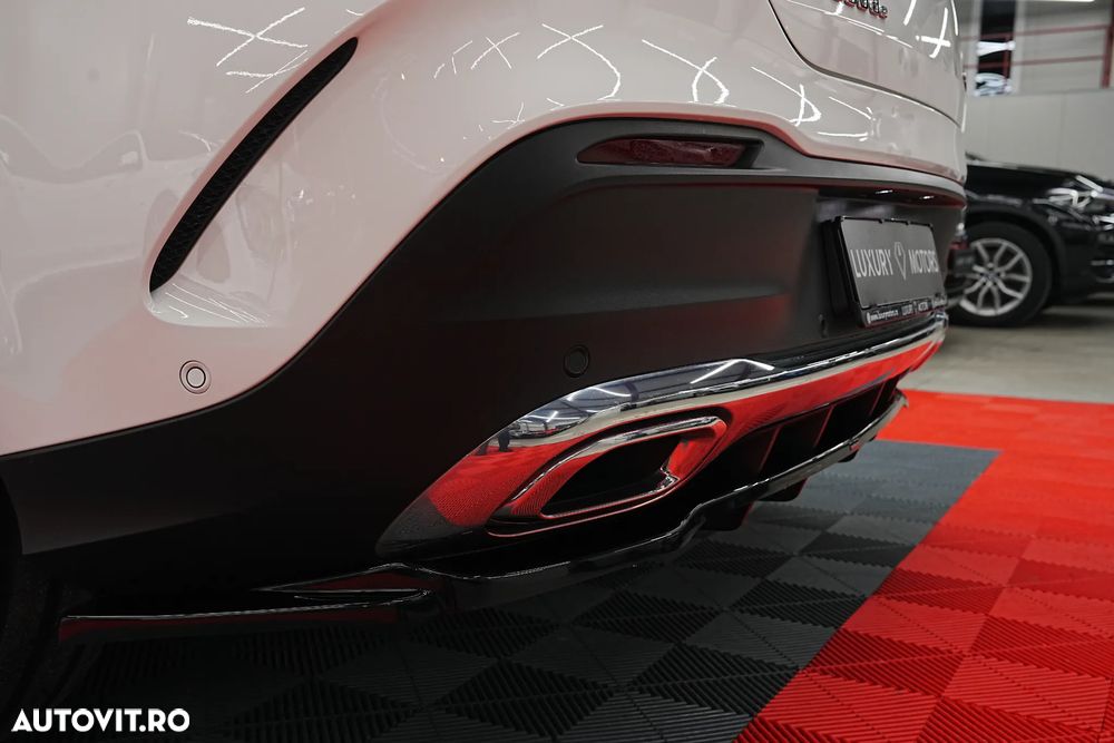 Mercedes-Benz GLE Coupe 350 de 4Matic 9G-TRONIC AMG Line - 25