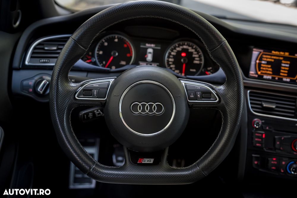 Audi A4 Avant 3.0 TDI DPF quattro S line Sportpaket (plus) - 33