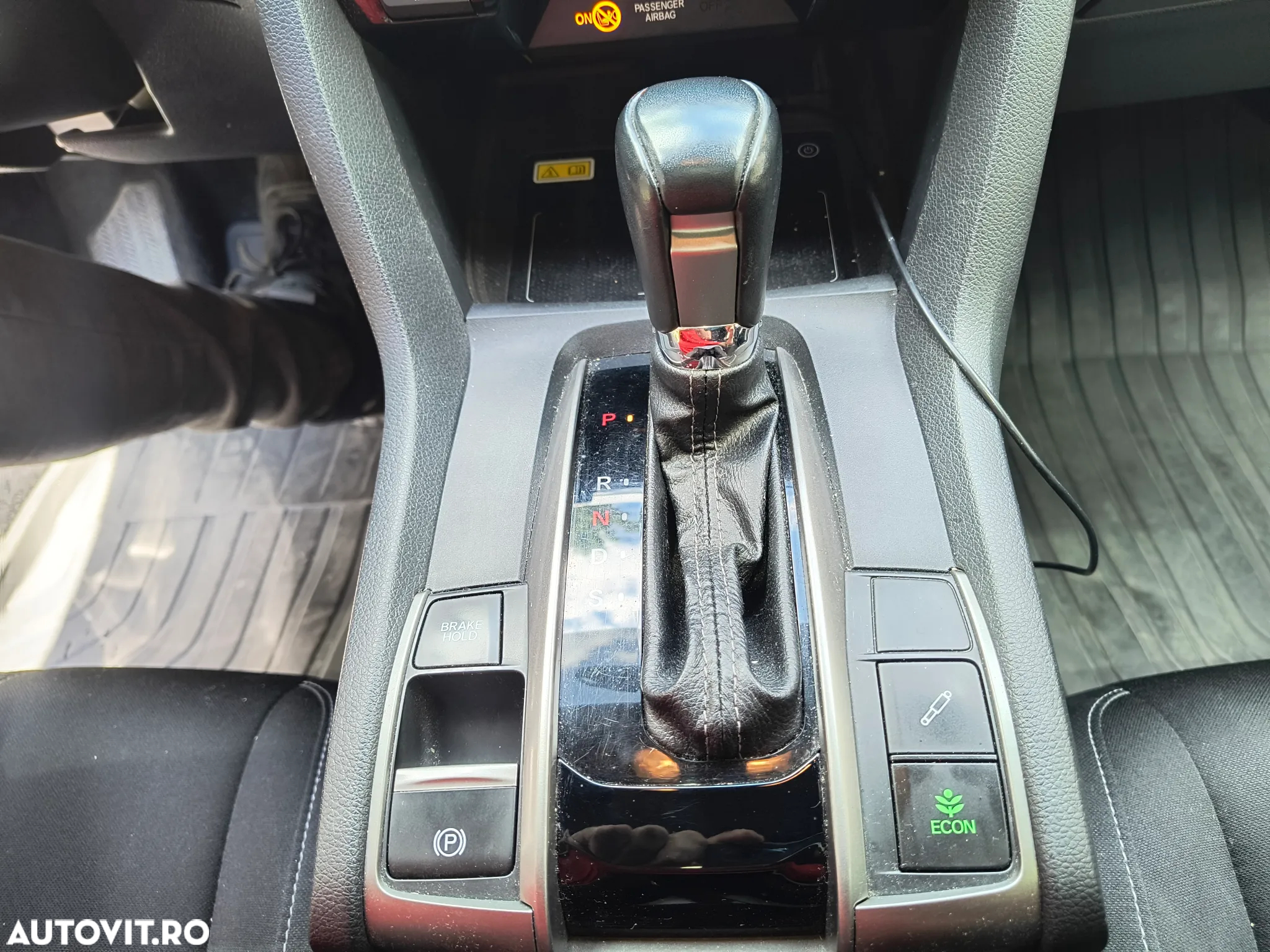 Honda Civic 1.5 VTEC Turbo CVT Sport Plus - 9