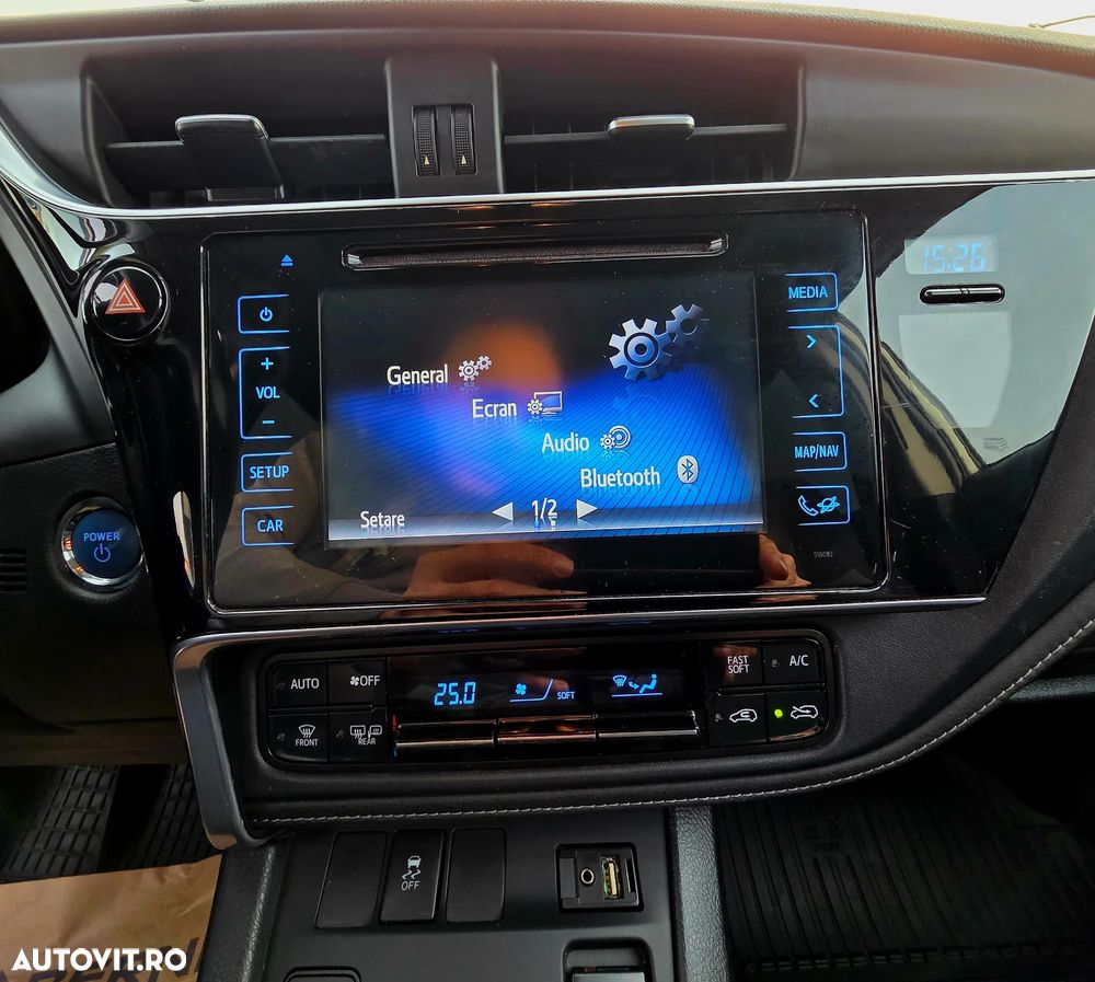 Toyota Auris 1.8 L VVT-i Hybrid Luna - 17